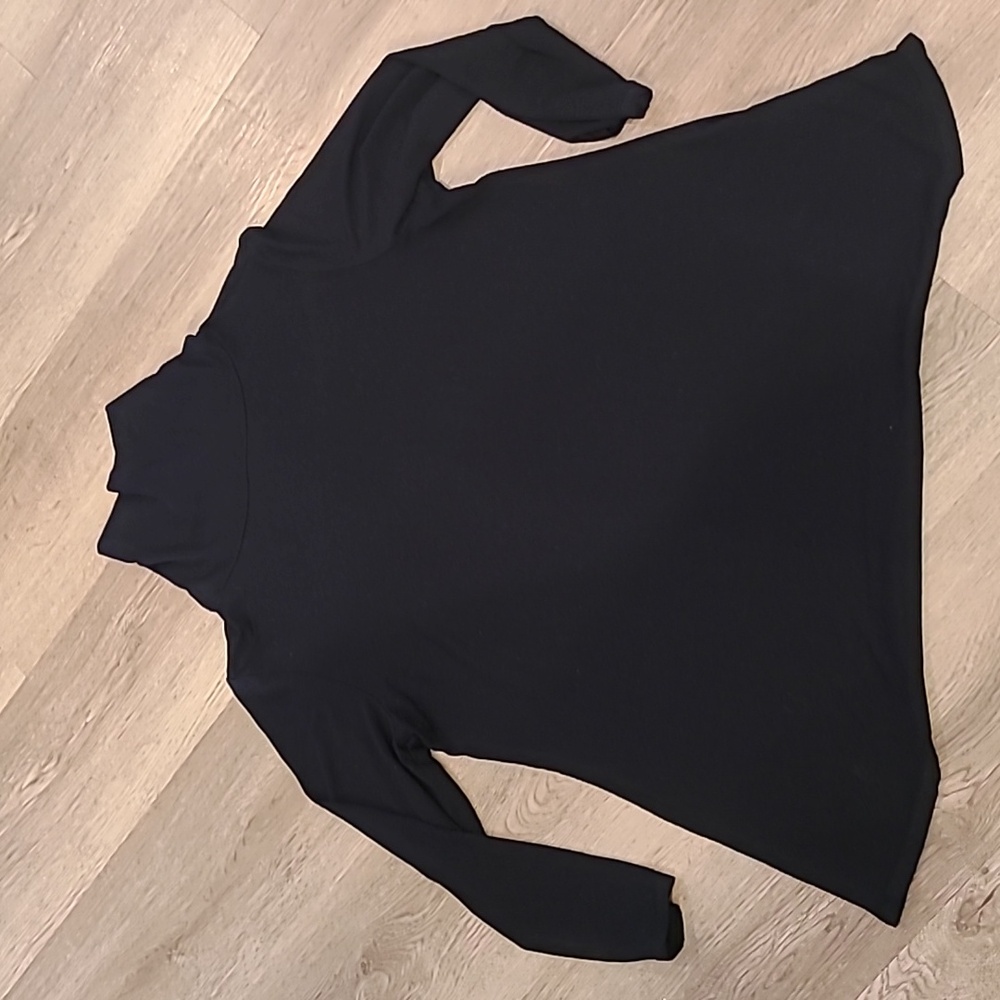 NWOT Medium Loose Fit Turtleneck by Dressbarn